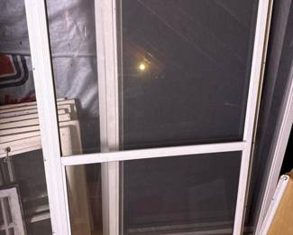 261 whitealuminumwindow