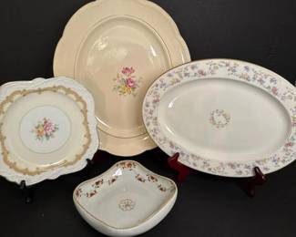 090 setof4assortedservingplatter