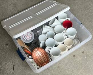 151 largeassortedkitchenwarelotmugsuten