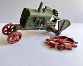 175 antiquecastirontractortoygreenwith