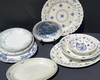 133 mysterylotofassortedsizedporcelain