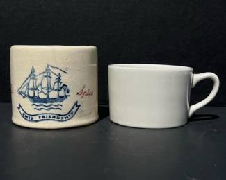 016 pairofvintageporcelaincupsvintageo
