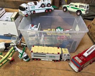 304 lotofhesstoytrucksfireenginesuvs