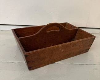 037 vintagewoodencutlerytray