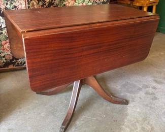 201 antiquemahoganydropleafpedestaltabl