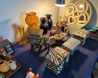 Vases, decorative boxes