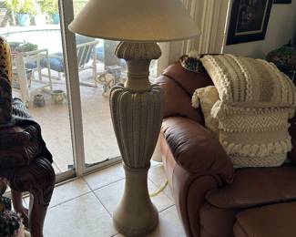 Floor lamp