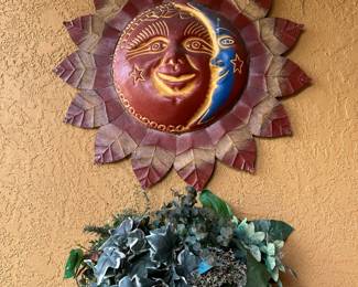 Sun wall decor & plant
