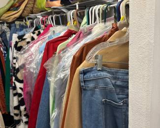 Lady's clothes
