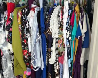 Lady's clothes