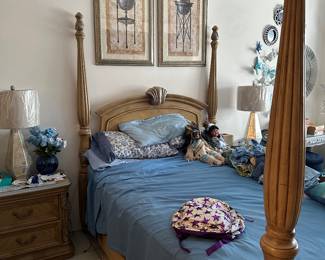 4 poster bed