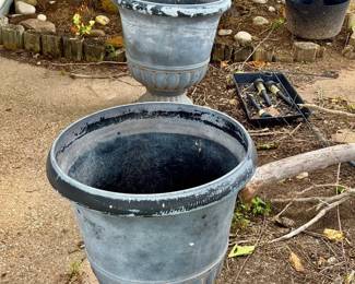 2 planters