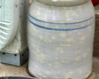 Another ceramic pot