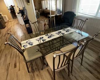 glass dining room table