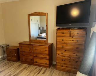 Wood Dresser set