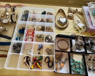 Watches, broches and earrings