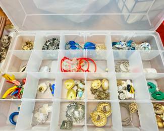 VINTAGE AND HEIRLOOM JEWELRY