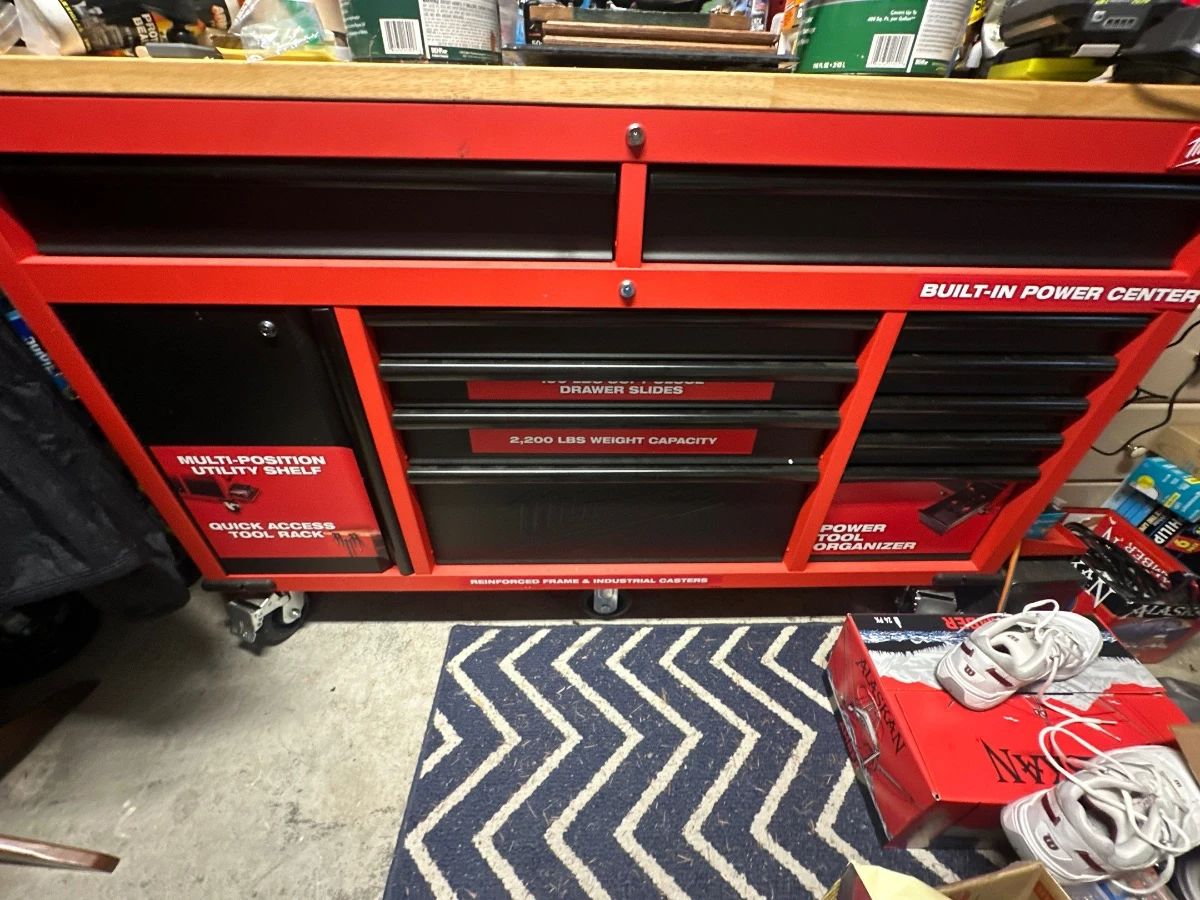 Milwaukee mobile workbench