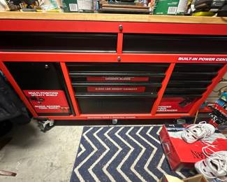 Milwaukee mobile workbench