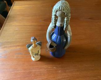 Figurines