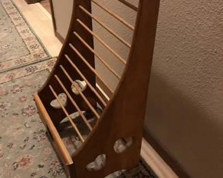 Magazine rack