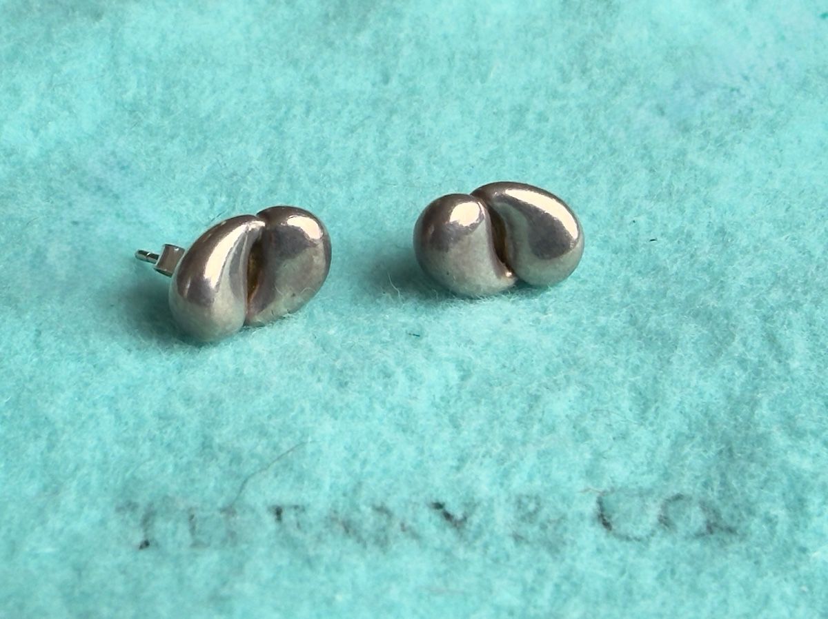 Tiffany & Co. Sterling Silver Elsa Peretti Earrings Authentic vintage sterling silver interlocking double teardrop post earring's