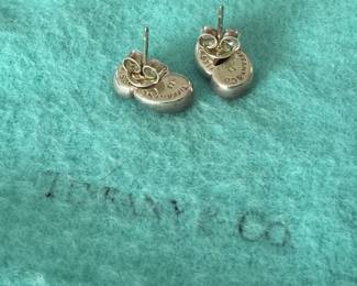 Tiffany & Co. Sterling Silver Elsa Peretti Earrings Authentic vintage sterling silver interlocking double teardrop post earrings.