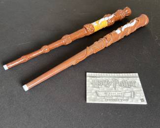 Vintage Tiger Electronics Harry Potter "Magic Spell Challenge" Electronic Dueling Wand Set