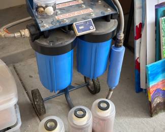 CR Spotless Water Systems professional-grade de-ionized (DI) water filtration system designed to produce 100% spot-free water for washing cars, RVs, motorcycles, and windows