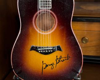 Authentic George Strait Signature Replica Miniature Acoustic Guitar An ornamental 1:4 scale
