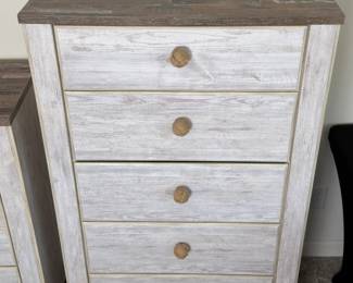 Ashley Furniture 5 drawer tall dresser