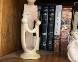 Figurines
