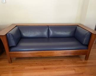 Stickley Settle 64 x 38.5