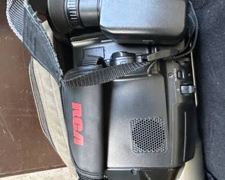 RCA CC Pro Edit VHS Camcorder with Case