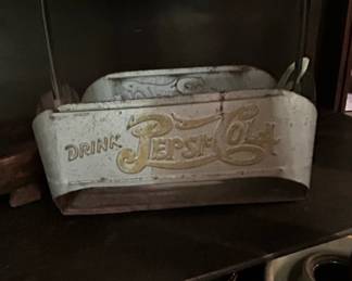Vintage PepsiCola Double Dot Metal Carrier