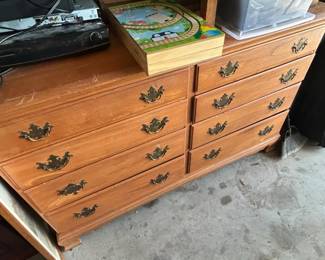 Ethan Allen Heirloom Solid Maple Drawer Dresser