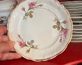 Wawel Pompadour Rose Porcelain Plate