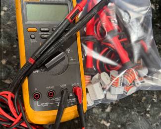 Fluke 87 V multimeter