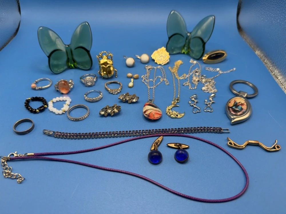 Jewelry. 