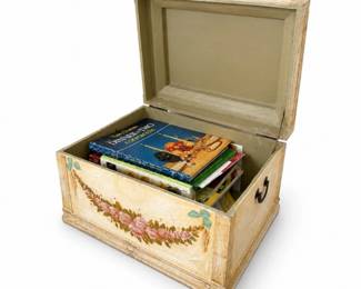 88 VintageCookbookCollectioninDecorativeWoodenStorageChest