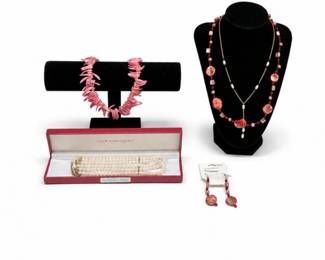 94 VintageJewelryLotFreshwaterPearlsCoralPinkMix