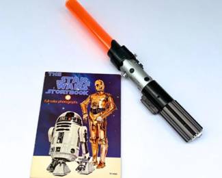 152 StarWarsStorybookLightsaberToyLot