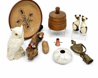 156 VintageFolkArtDecorLotGiannelliOwlButterMoldAndMore