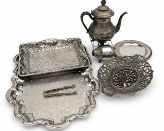 71 VintageSilverPlateDecorativeServingTrayLot