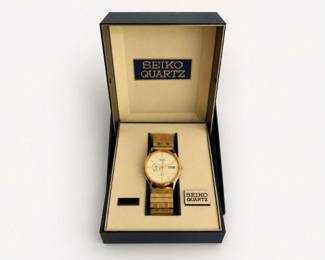 24 VintageSeikoQuartzWatch