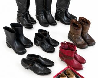 143 WomensShoeBootLotSize95MixedStyles