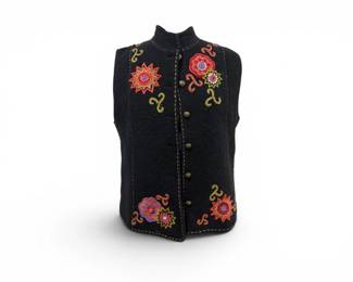 100 WomensIcelandicDesign100WoolEmbroideredFloralVestSizeM