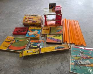 Great Collection Of 1960’s Redline Hot Wheels Items!