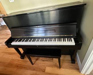Yamaha U1 piano