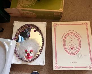 Clown, clock